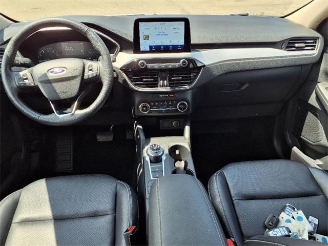 Photo of 2020 Oxford White Ford Escape
