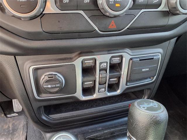 Photo of 2018 Granite Crystal Metallic Clearcoat Jeep Wrangler Unlimited