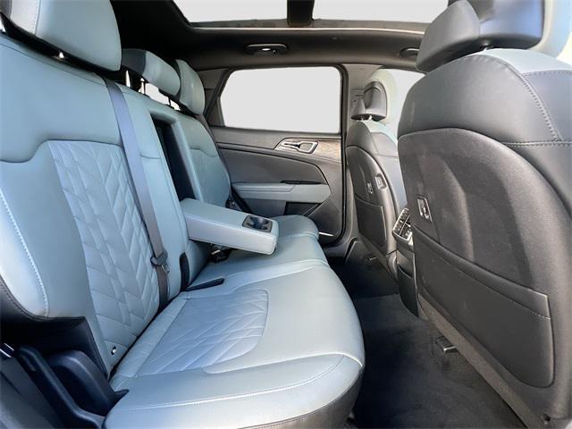 Photo of 2023 Ebony Black Kia Sportage