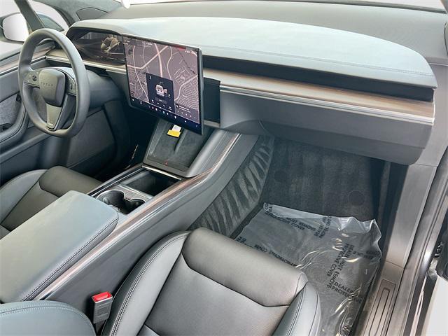 Photo of 2025 Solid Black Tesla Model X