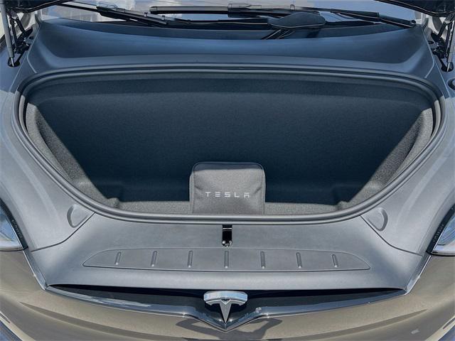 Photo of 2025 Solid Black Tesla Model X