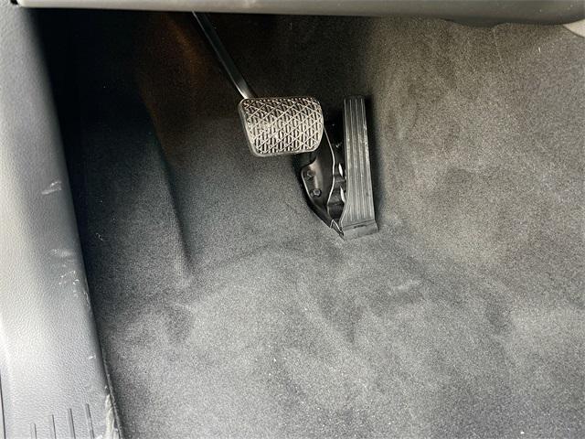 Photo of 2025 Cirrus Silver Metallic Mercedes-Benz GLE 450