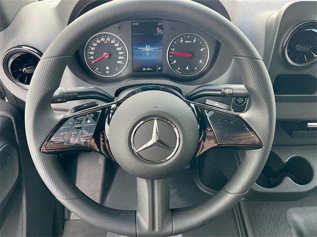 Photo of 2025 Arctic White Mercedes-Benz Sprinter 3500XD