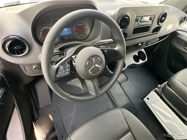 Photo of 2025 Arctic White Mercedes-Benz Sprinter 3500XD