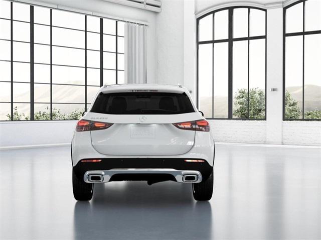 Photo of 2025 Polar White Mercedes-Benz GLA 250