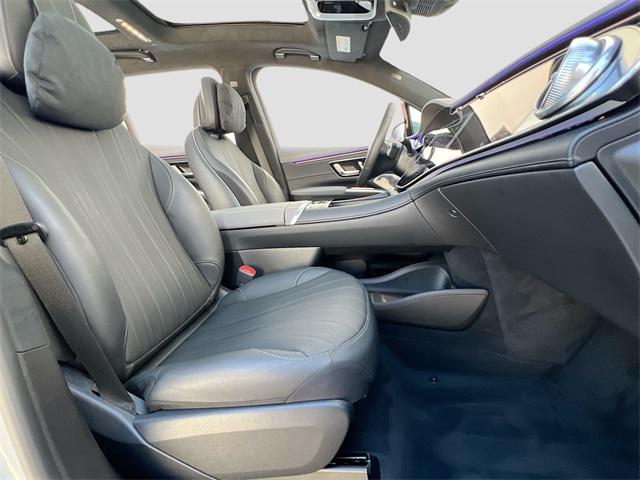 Photo of 2023 MANUFAKTUR Alpine Grey Mercedes-Benz EQS 580
