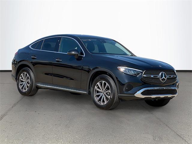 Photo of 2024 Obsidian Black Metallic Mercedes-Benz GLC 300