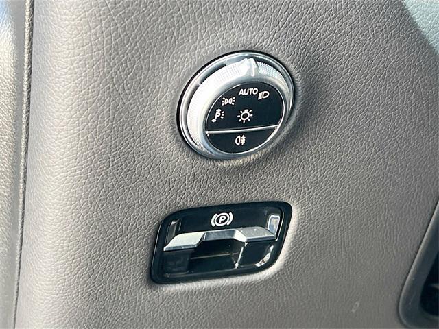 Photo of 2024 Obsidian Black Metallic Mercedes-Benz GLC 300