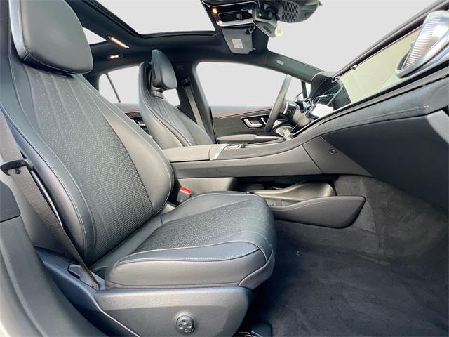 Photo of 2024 Polar White Mercedes-Benz EQS 450