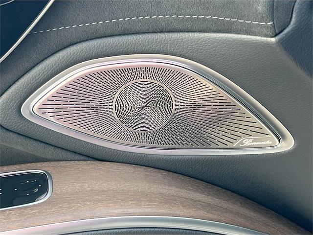 Photo of 2024 Polar White Mercedes-Benz EQS 450