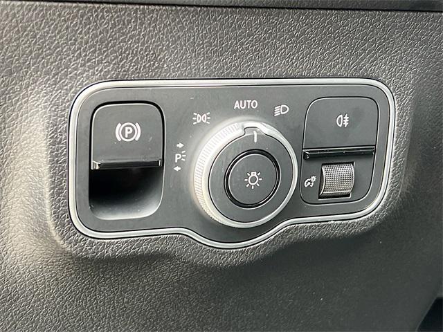 Photo of 2024 Night Black Mercedes-Benz EQB 300