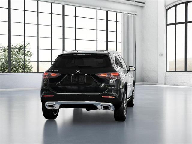 Photo of 2025 Night Black Mercedes-Benz GLA 250