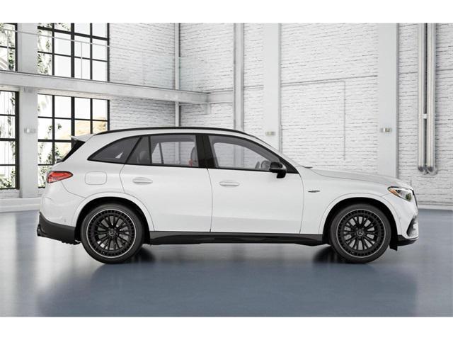 Photo of 2025 MANUFAKTUR Moonlight White Metallic Mercedes-Benz AMG GLC 43