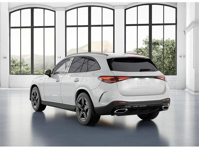 Photo of 2025 MANUFAKTUR Moonlight White Metallic Mercedes-Benz GLC 300