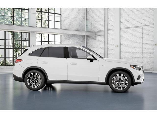 Photo of 2025 Polar White Mercedes-Benz GLC 350e