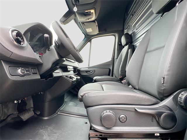 Photo of 2025 Jet Black Mercedes-Benz Sprinter 2500