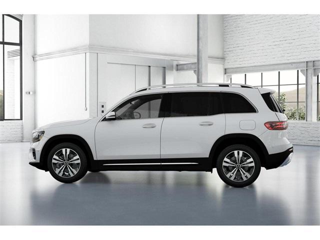 Photo of 2025 Polar White Mercedes-Benz GLB 250