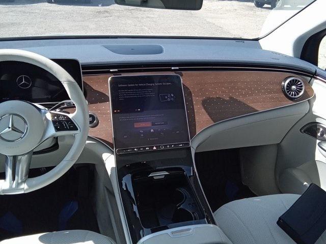 Photo of 2024 MANUFAKTUR Alpine Gray Mercedes-Benz EQE 350+