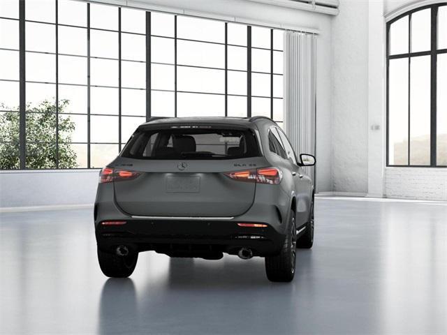 Photo of 2025 MANUFAKTUR Mountain Gray Magno Mercedes-Benz AMG GLA 35