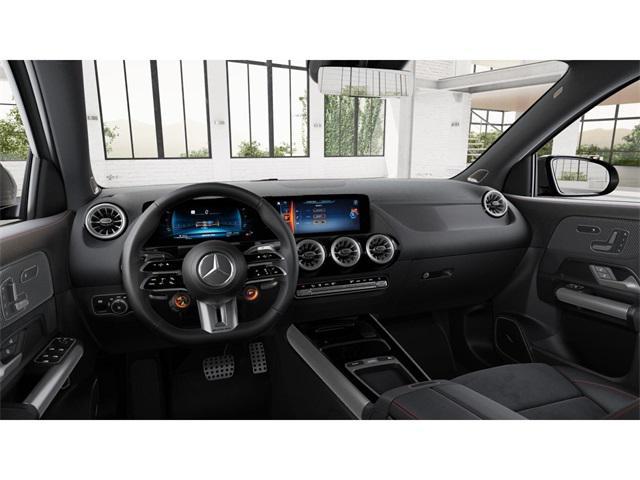 Photo of 2025 MANUFAKTUR Mountain Gray Magno Mercedes-Benz AMG GLA 35