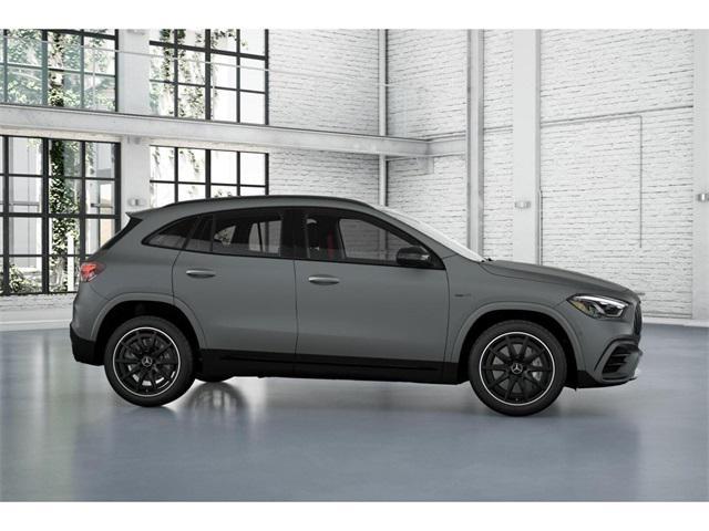 Photo of 2025 MANUFAKTUR Mountain Gray Magno Mercedes-Benz AMG GLA 35