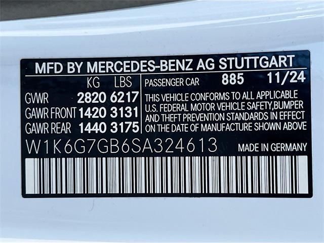 Photo of 2025 MANUFAKTUR Moonlight White Metallic Mercedes-Benz S-Class