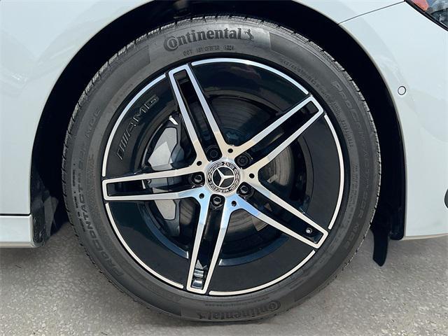 Photo of 2025 MANUFAKTUR Alpine Grey Mercedes-Benz E-Class