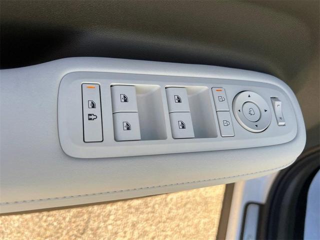 Photo of 2025 White Hyundai SANTA FE