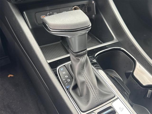 Photo of 2025 Phantom Black Hyundai SANTA CRUZ