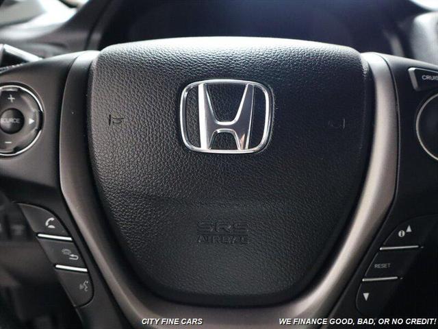 Photo of 2017 Lunar Silver Metallic Honda Ridgeline