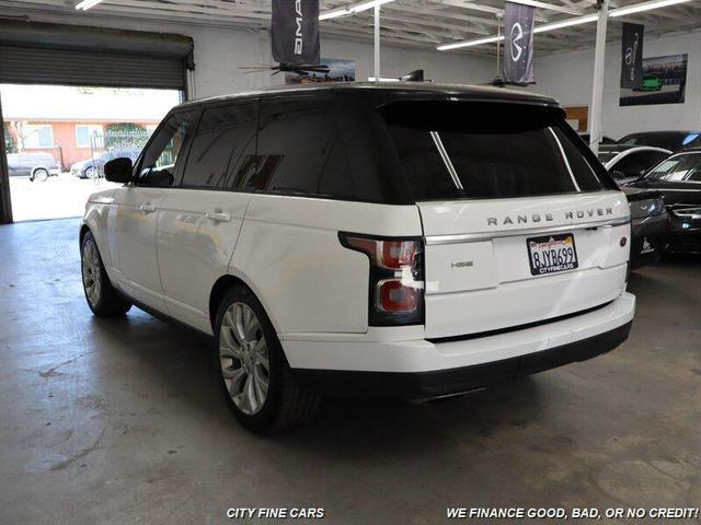 Photo of 2018 White Land Rover Range Rover