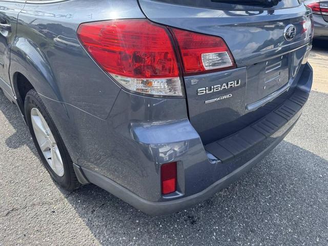 Photo of 2013 BLUE Subaru Outback