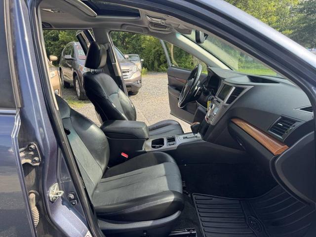Photo of 2013 BLUE Subaru Outback