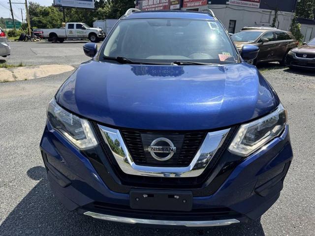 Photo of 2017 Caspian Blue Nissan Rogue