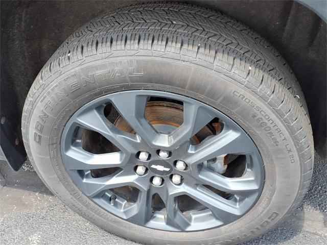 Photo of 2021 Satin Steel Metallic Chevrolet Traverse