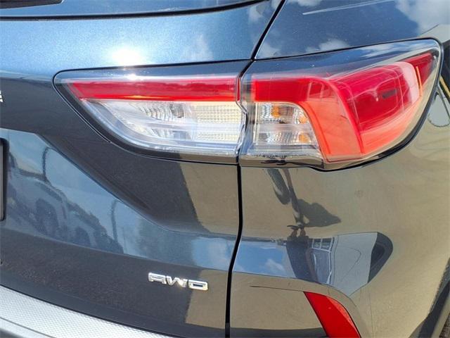 Photo of 2022 Stone Blue Metallic Ford Escape