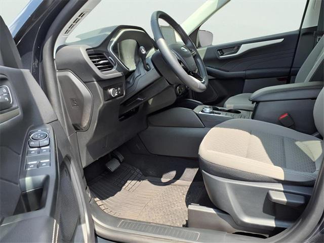 Photo of 2022 Stone Blue Metallic Ford Escape