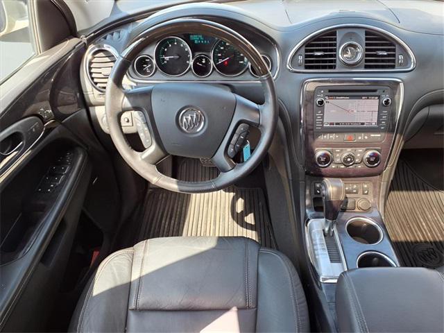 Photo of 2017 Sparkling Silver Metallic Buick Enclave