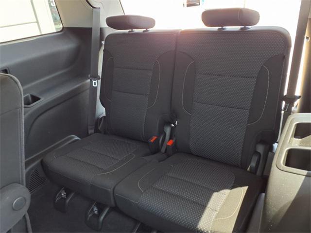 Photo of 2023 Summit White GMC Acadia
