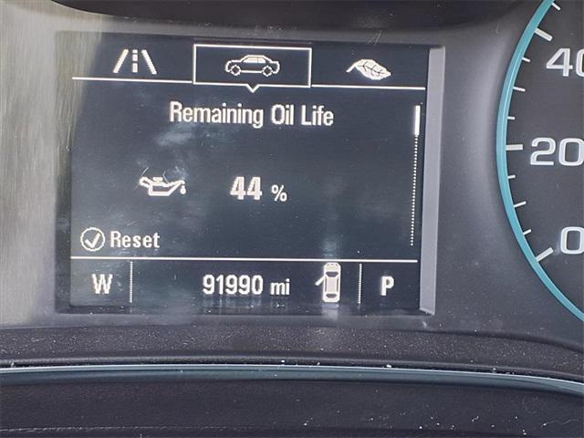 Photo of 2018 Summit White Chevrolet Cruze