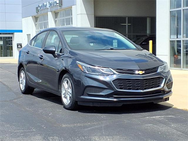Photo of 2017 Graphite Metallic Chevrolet Cruze