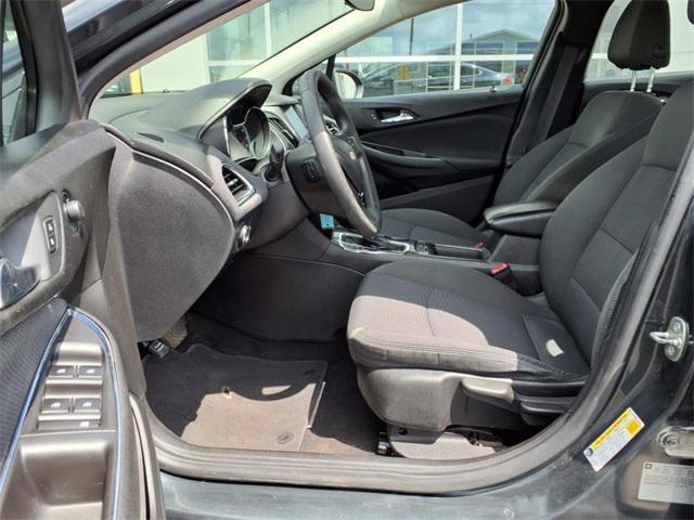 Photo of 2017 Graphite Metallic Chevrolet Cruze
