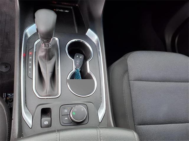 Photo of 2022 Mosaic Black Metallic Chevrolet Traverse