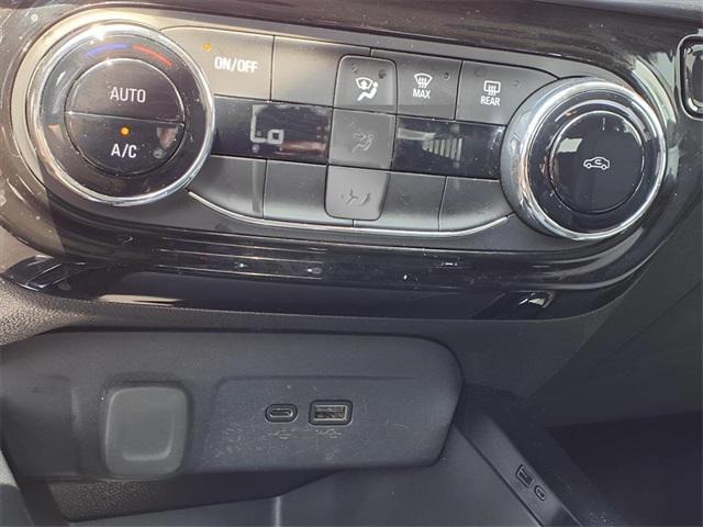 Photo of 2024 Mosaic Black Metallic Chevrolet Trax