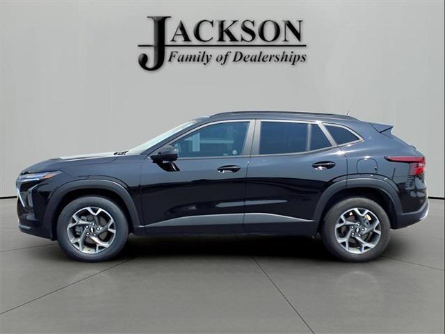 Photo of 2024 Mosaic Black Metallic Chevrolet Trax