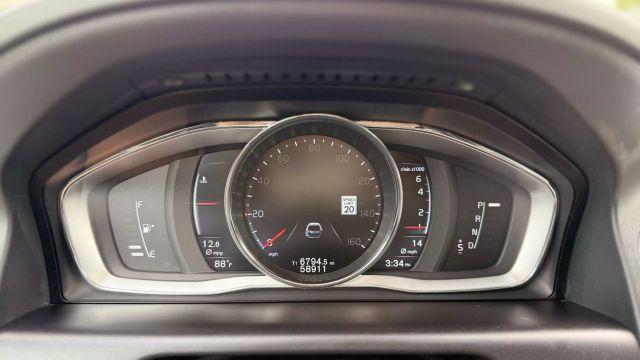 Photo of 2016 White Volvo XC60