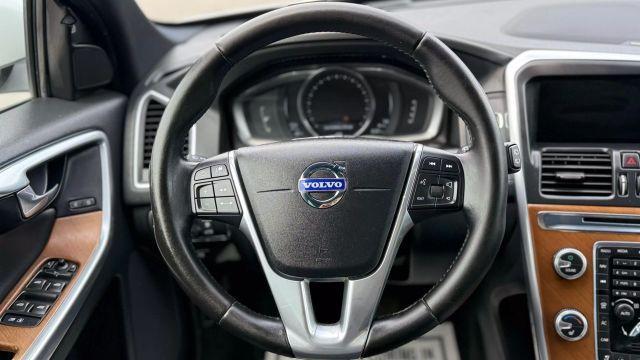Photo of 2016 White Volvo XC60
