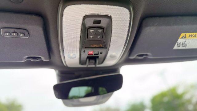 Photo of 2016 White Volvo XC60