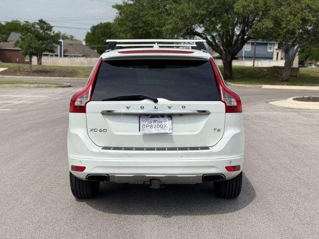 Photo of 2016 White Volvo XC60