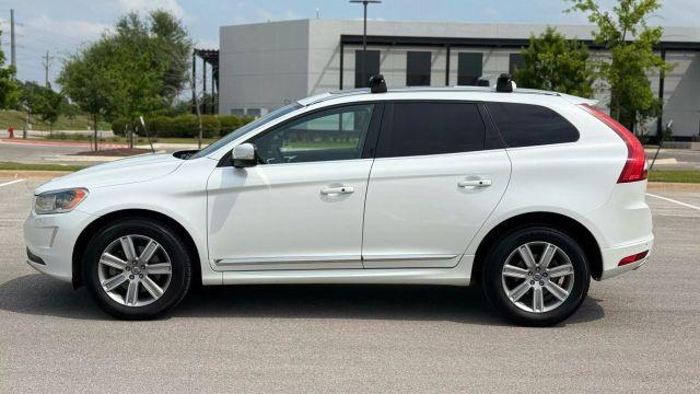 Photo of 2016 White Volvo XC60